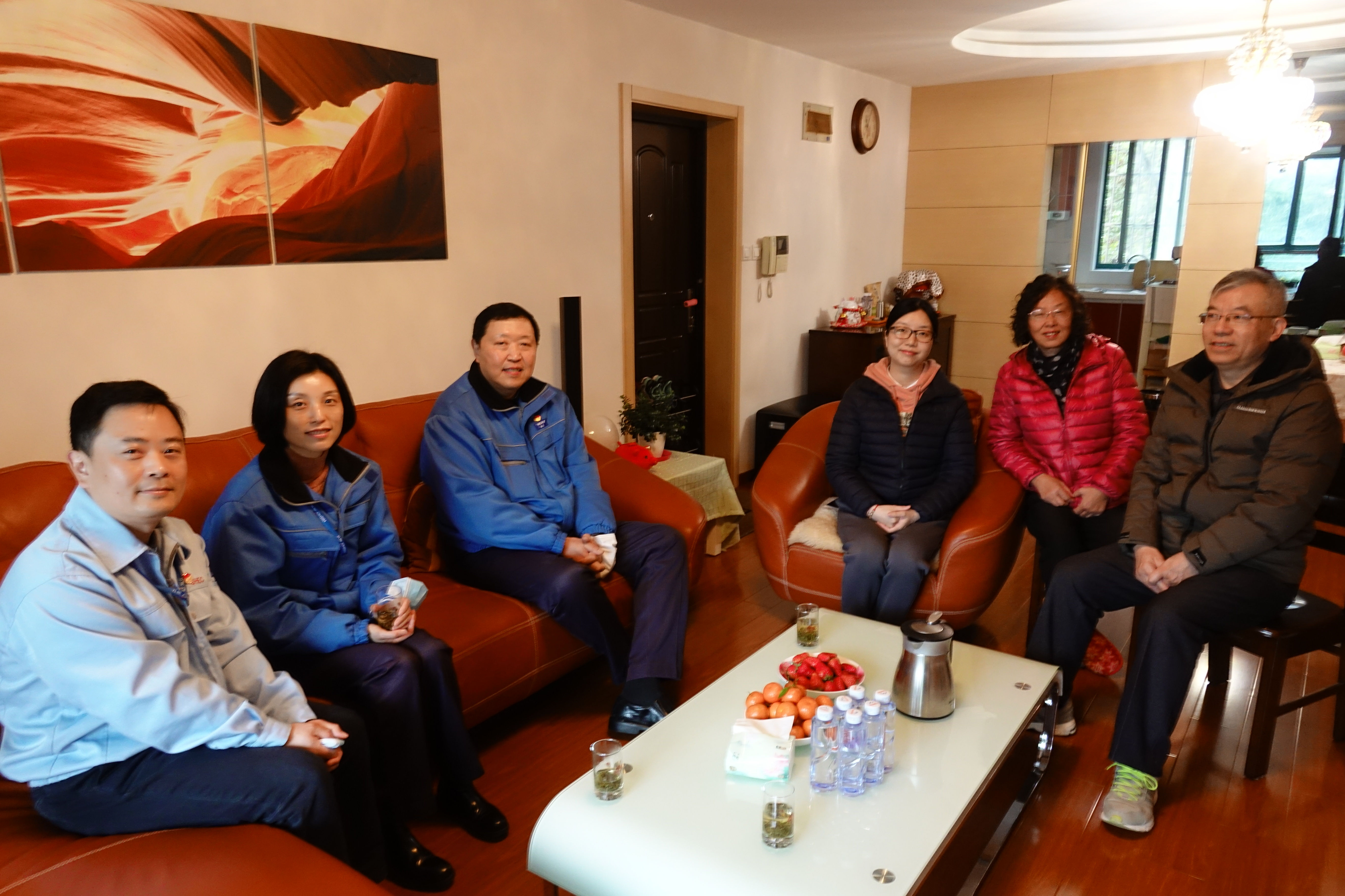 云顶国际版开展2021年度春节送温暖活动