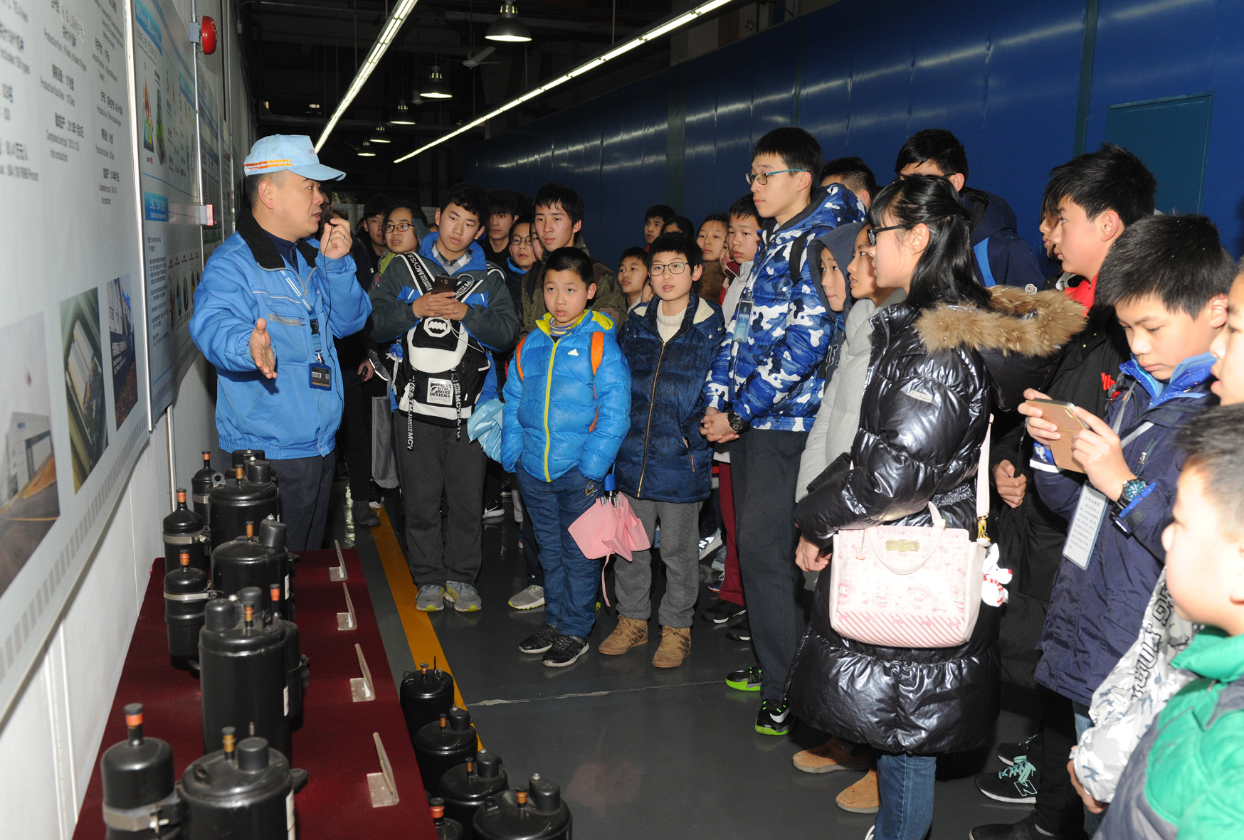 浦东新区新年首场科普活动假座hth手机app下载举行场面轰动