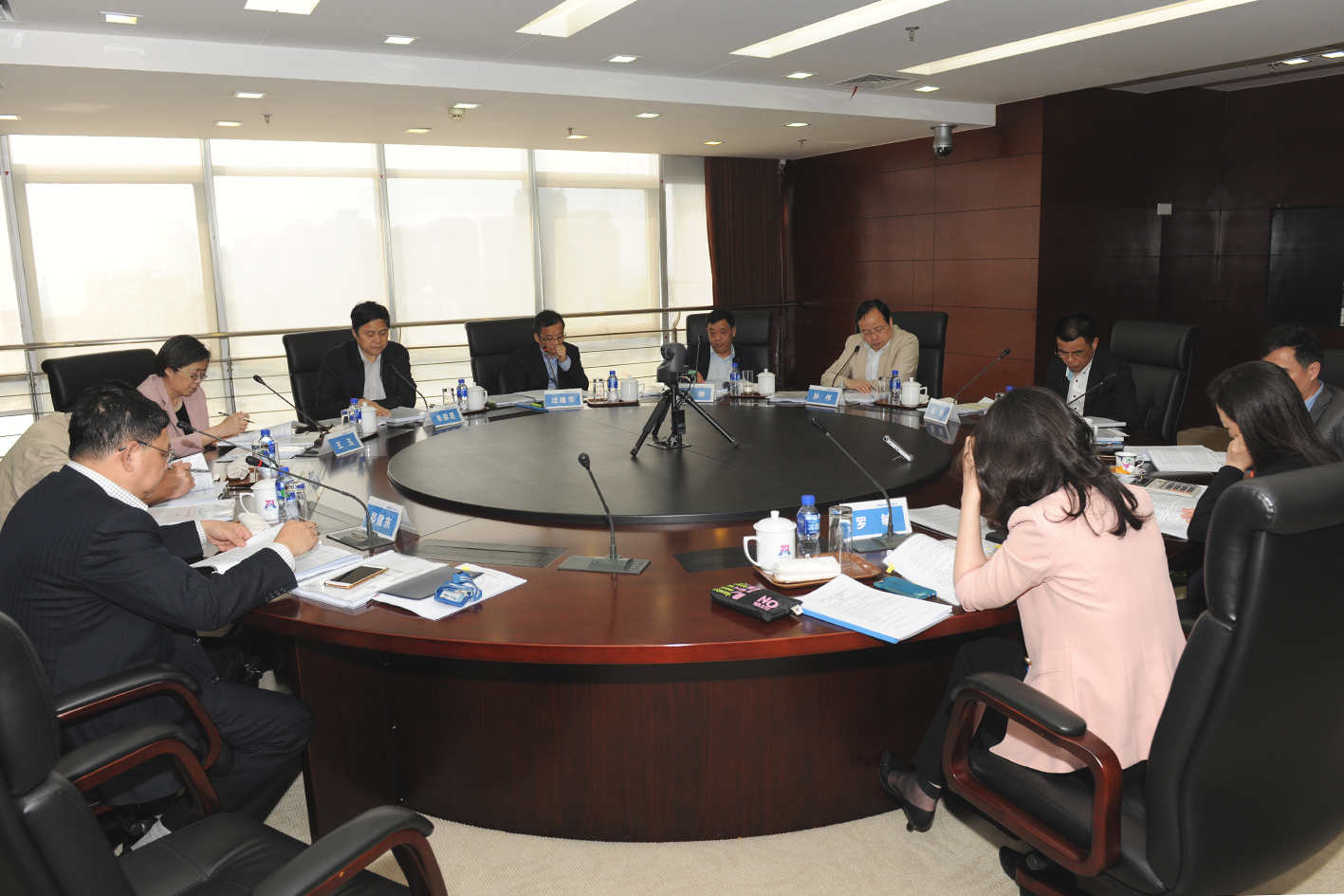 云顶国际版第七届董事会第十二次会议顺利召开