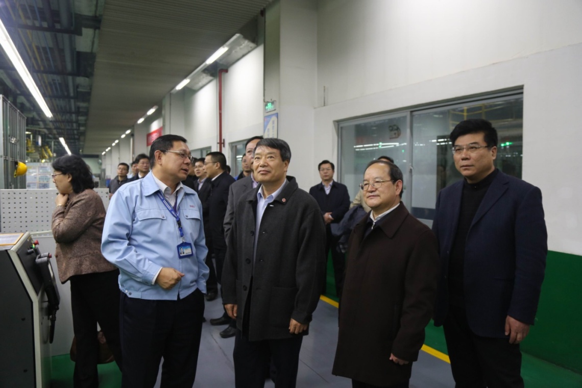 国家发改委主任徐绍史参观南昌hth手机app下载