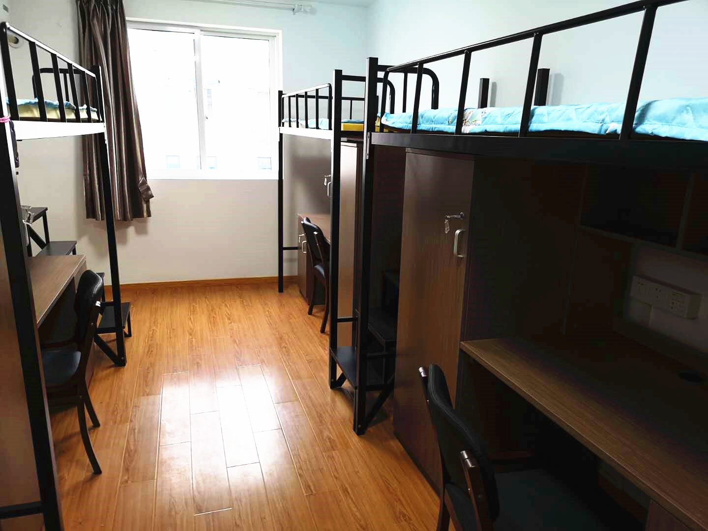 云顶国际版“三年综合实事项目”提高员工满意度