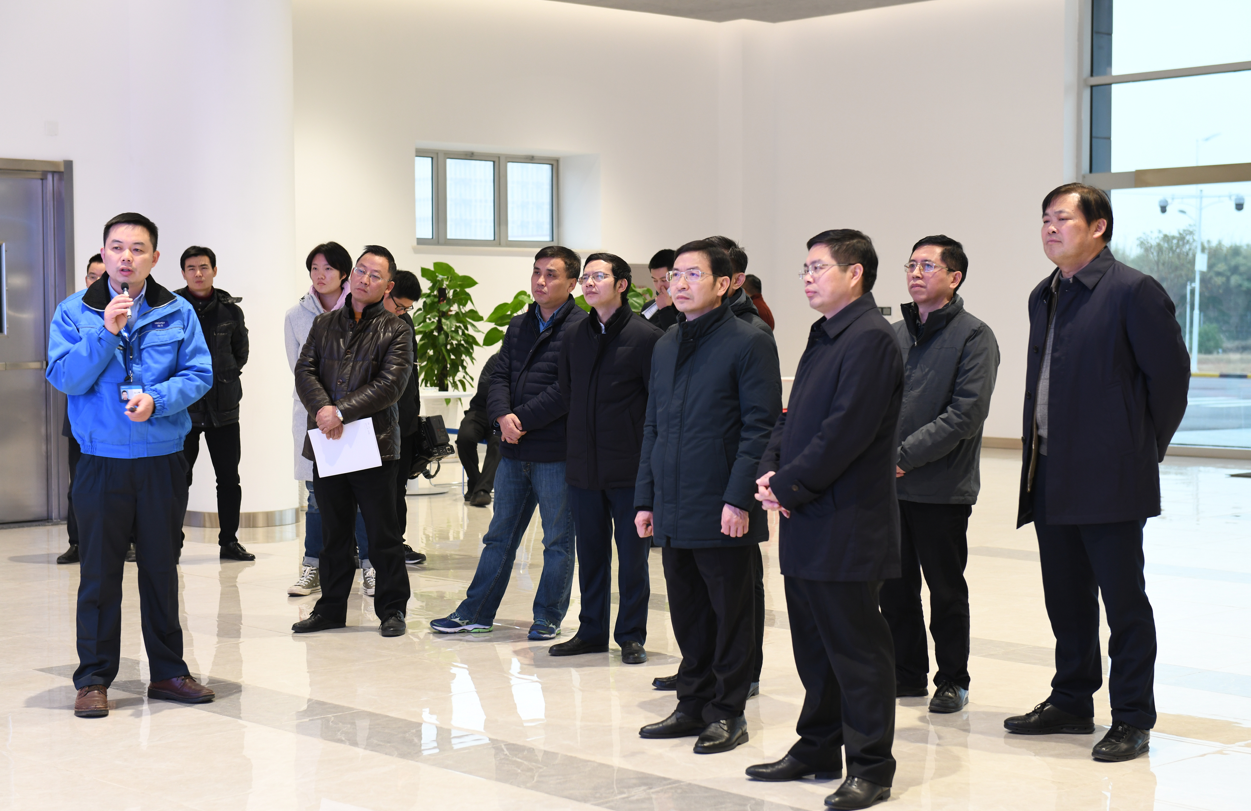 南昌市政府领导来到南昌hth手机app下载调研