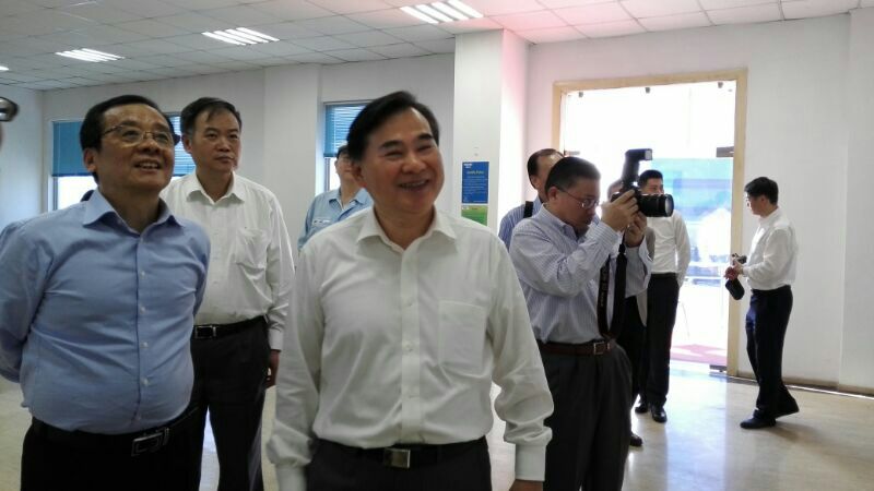 上海政协代表团调研考察hth手机app下载印度工厂