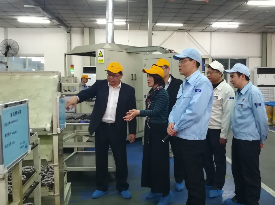 云顶国际版总经理郑建东一行赴绵阳hth手机app下载指导工作