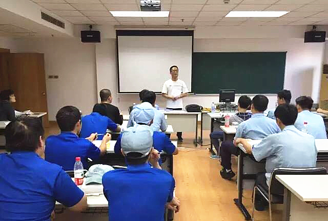 文武双修——hth手机app下载大专班及高级维修电工培训相继开班