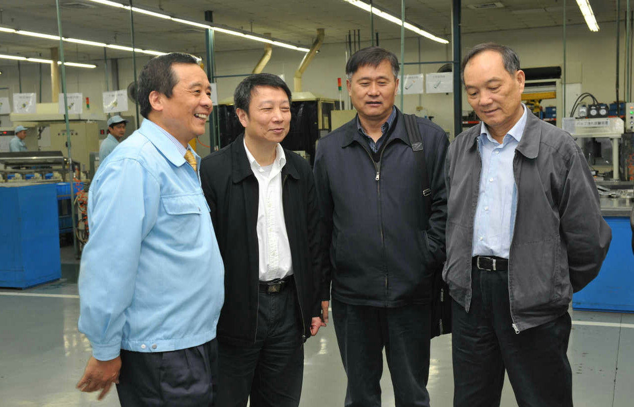 上海市政协经济界委员会领导莅临云顶国际版