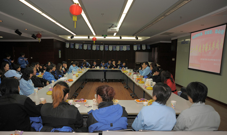 “二十年,我与hth手机app下载共成长”——上海日立工会召开纪念“三八”妇女节座谈会畅谈女性成长之路