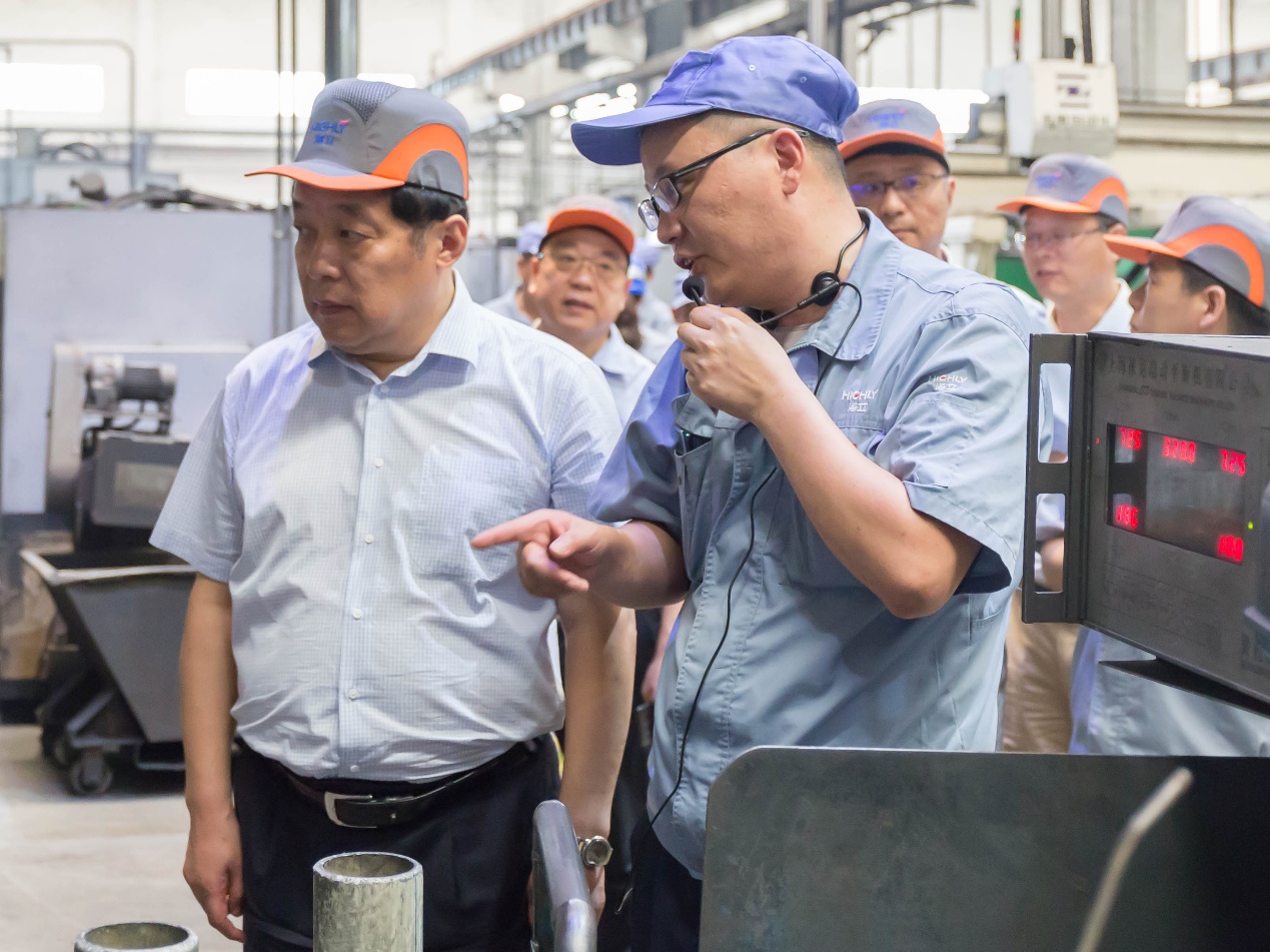 上海电气集团周国雄一行调研安徽hth手机app下载